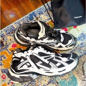 Lightly Worn Fall Season 2022 Balenciaga Men Track Runners Size 45.